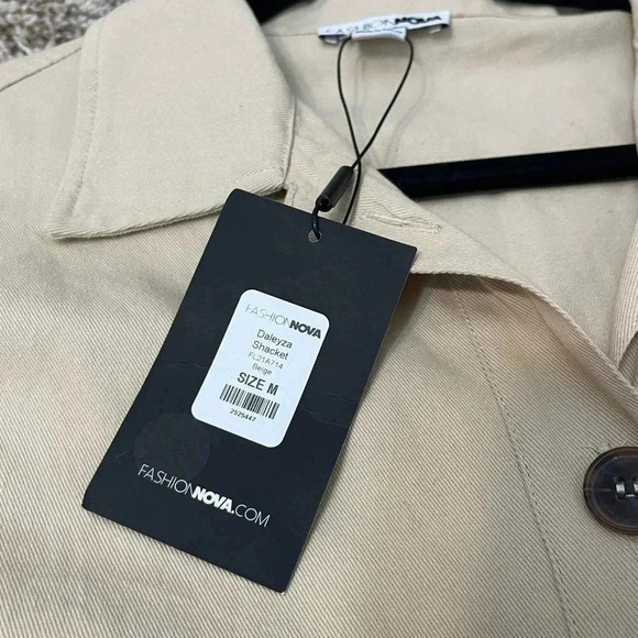 Fashion Nova Daleyza 100% cotton khaki/tan color lightweight shacket size M NWT - Picture 4 of 11